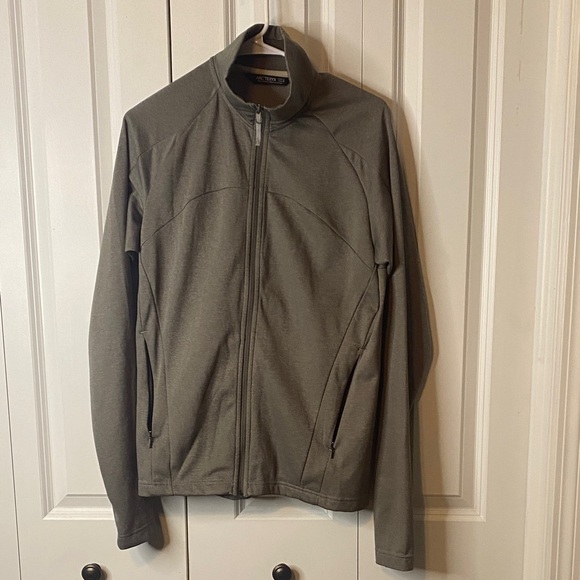 Arc'teryx Women's Ellison Softshell Fleece - Picture 3 of 12